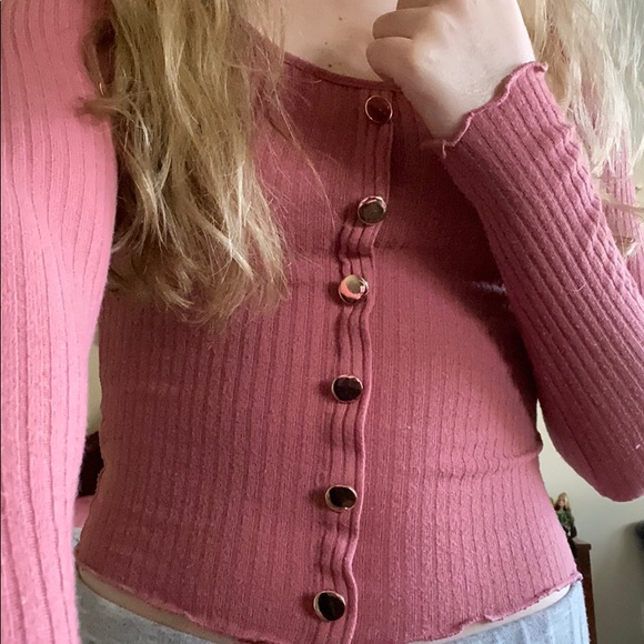 blush colored gold buttoned ribbed fitted top - Picture 5 of 5